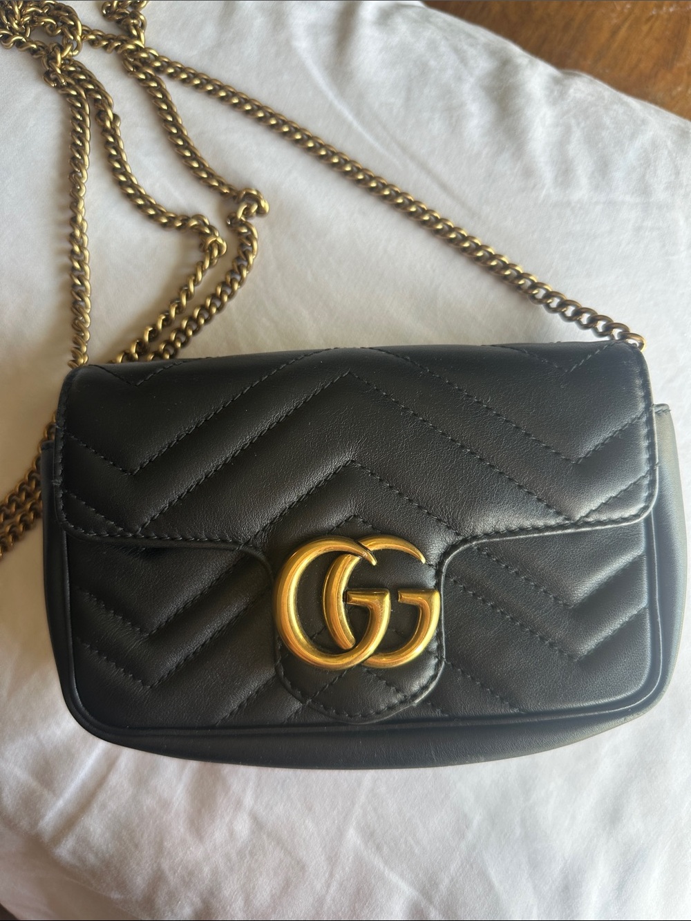 Gucci GG Marmont mini shoulder bag